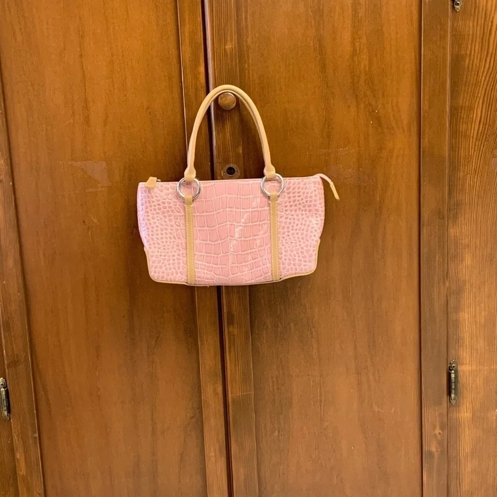 BCBG Girls faux alligator baguette small shoulder purse bag  10Lx6H barbie
